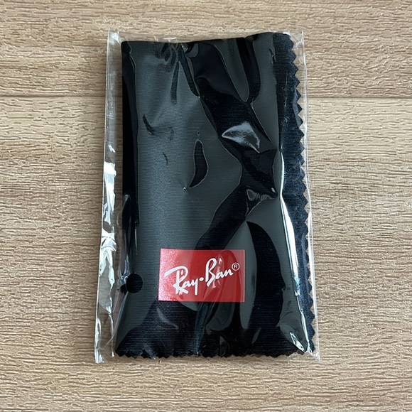 Ray-Ban Case - Picture 5 of 5